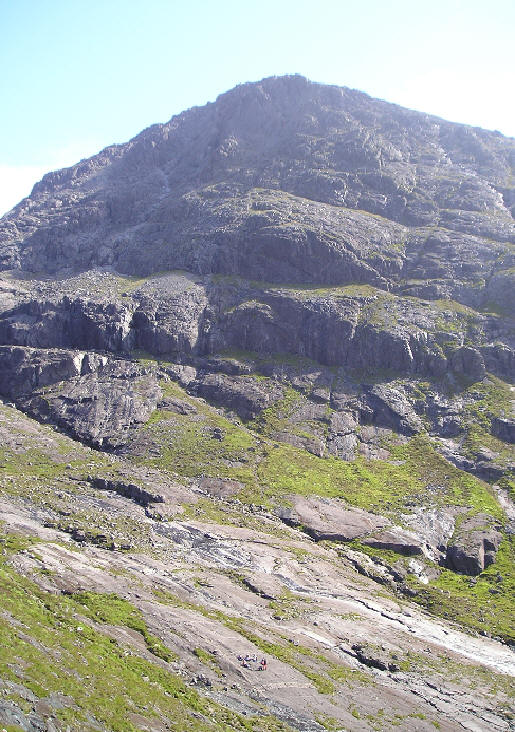 Heading up Coir'a'Ghrunnda Towards Sgurr nan Eag